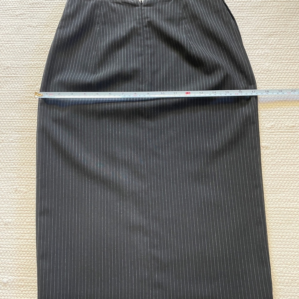BCBG Maxazria Black Striped Pencil Midi Skirt with Side Slit Zip Size 2 - Picture 7 of 8